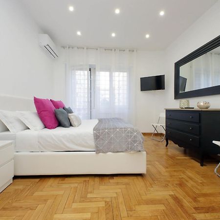 רומא Lovely Apartment With Terrace Near The Vatican מראה חיצוני תמונה